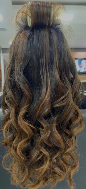 Corte de cabelo feminino - morena - Estilo de cabelo e estética